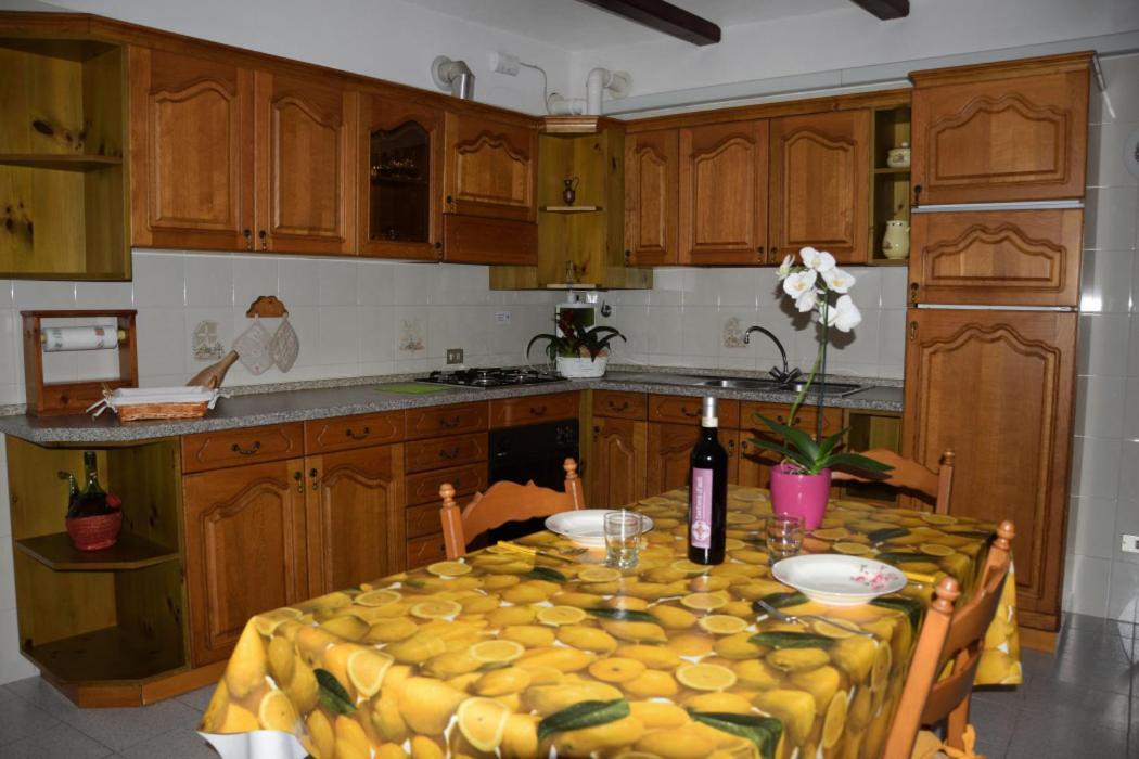 Casa Dei Ciliegi Castell'Alfero Villa Ngoại thất bức ảnh